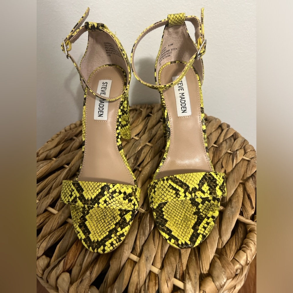 Steve Madden Yellow Snake Print Heels